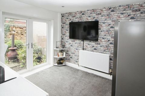 4 Katrina Grove, Featherstone, Pontefract, WF7 5LW