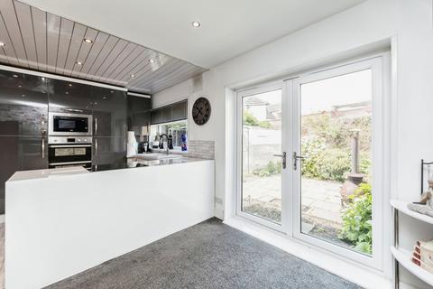4 Katrina Grove, Featherstone, Pontefract, WF7 5LW