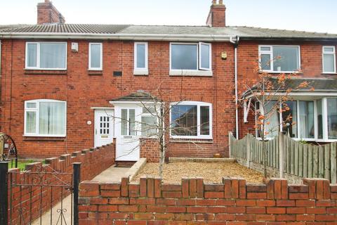 3 bedroom terraced house to rent, Minsthorpe Lane, Pontefract WF9