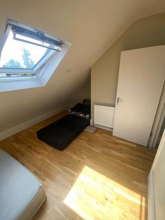 1 bedroom in a house share to rent, BEAUTIFUL DOUBLE ROOM | SINGLE FEMALE  | AVAILABLE  NOW, London E17