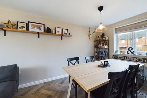 105 Forth Avenue, Portishead, Bristol, BS20 7NQ