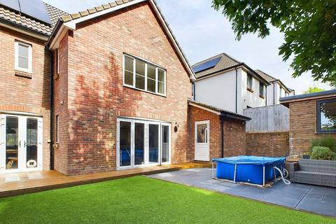 24 Elm Walk, Portishead, Bristol, BS20 6SX