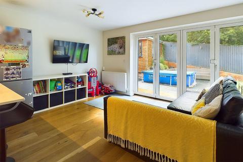 24 Elm Walk, Portishead, Bristol, BS20 6SX
