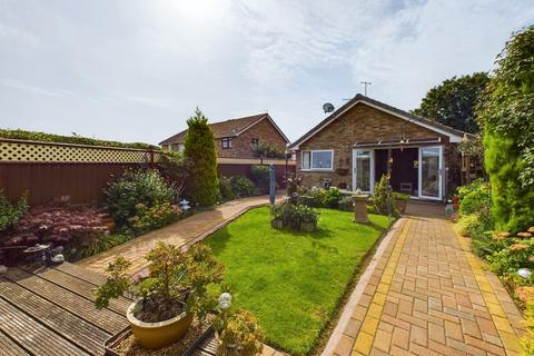 2 bedroom bungalow for sale, St. Peters Road, Bristol BS20