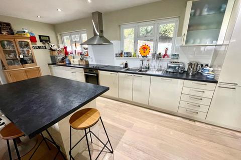 3 bedroom semi-detached house for sale, 2 Vue de la Ville, St Helier