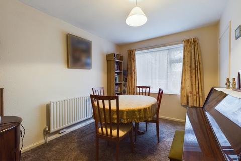 27 Beechwood Road, Nailsea, Bristol, BS48 2AF