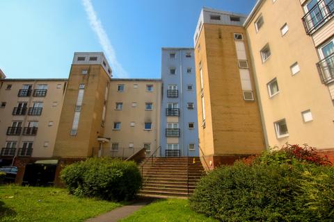 2 bedroom flat for sale, White Star Place, Southampton