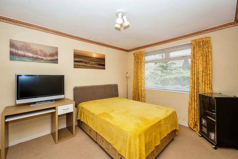 18 Alder Close, Prescot, L34 2SN