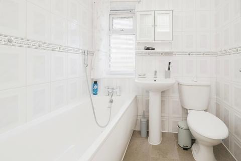 9 Chatsworth Road, Rainhill, Prescot, L35 8LE