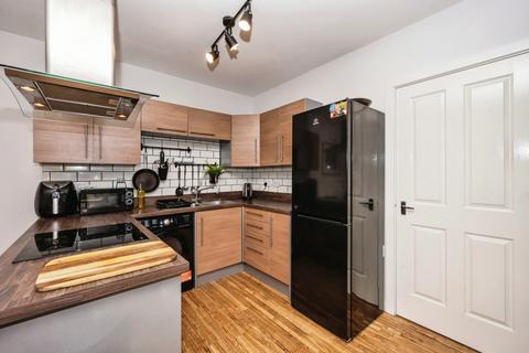 2 bedroom apartment for sale, Bridge Road, Merseyside L34