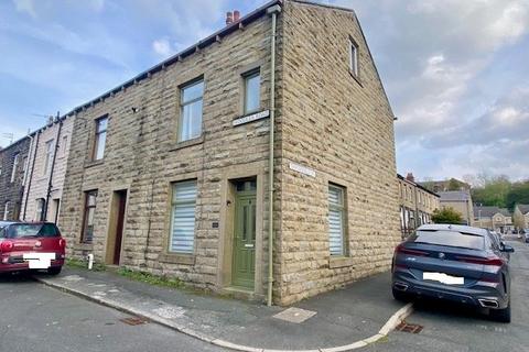 4 bedroom end of terrace house for sale, Woodlea Road, Lancashire BB4