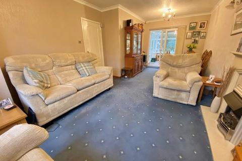 2 bedroom bungalow for sale, Elmpark Way, Greater Manchester OL12