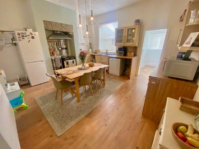 Dining Kitchen