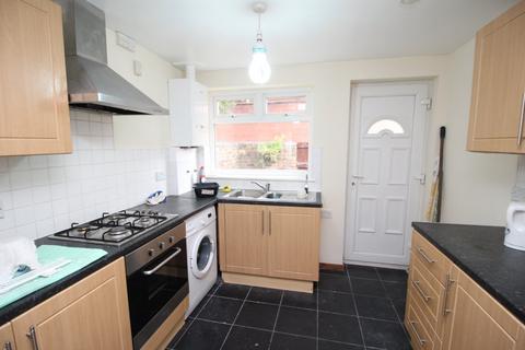 2 bedroom terraced house to rent, Ratcliffe Street, Greater Manchester M19