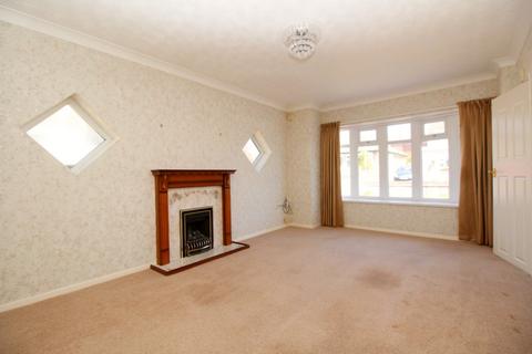 15 Diane Drive, Rhyl, LL18 2NL