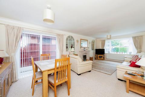 8 Garth Morfa, Kinmel Bay, Rhyl, LL18 5DX