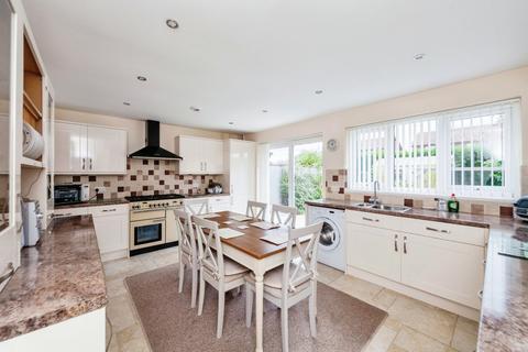 8 Garth Morfa, Kinmel Bay, Rhyl, LL18 5DX