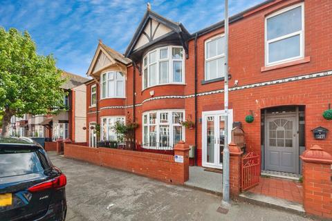 5 bedroom terraced house for sale, Butterton Road, Denbighshire LL18