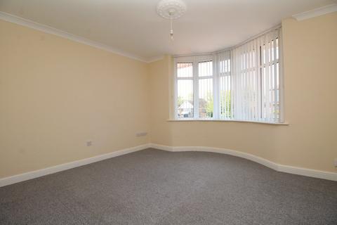 8 Derwen Drive, Rhyl, LL18 2PB