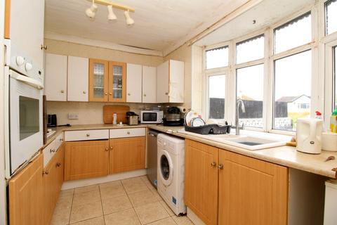 3 bedroom bungalow for sale, Glascoed Avenue, Kinmel Bay LL18