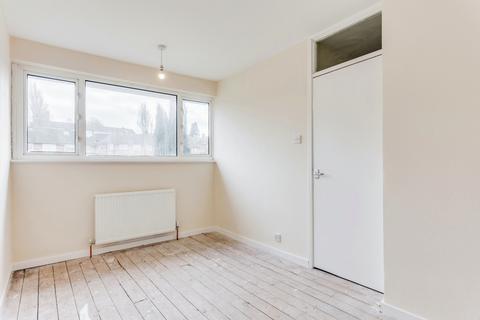 1 Manor Farm Drive, Leeds, LS10 3RE