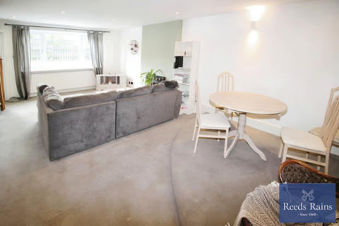380 Leeds Road, Lofthouse, Wakefield, WF3 3QF