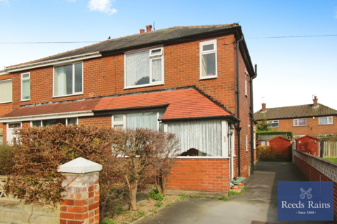 2 bedroom semi-detached house for sale, Knightscroft Drive, Leeds LS26