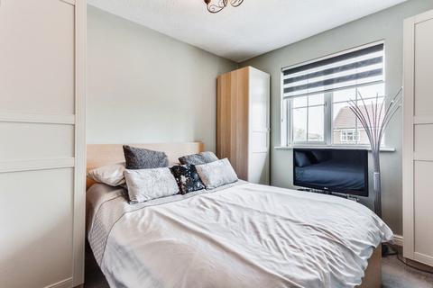 9 Blayds Garth, Woodlesford, Leeds, LS26 8WN
