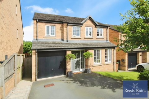 4 bedroom detached house for sale, Burn Close, Leeds LS26