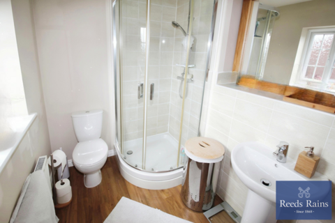 2 Burn Close, Great Preston, Leeds, LS26 8FQ