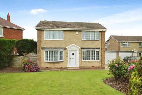 3 bedroom detached house to rent, Potters Croft, Wakefield WF3