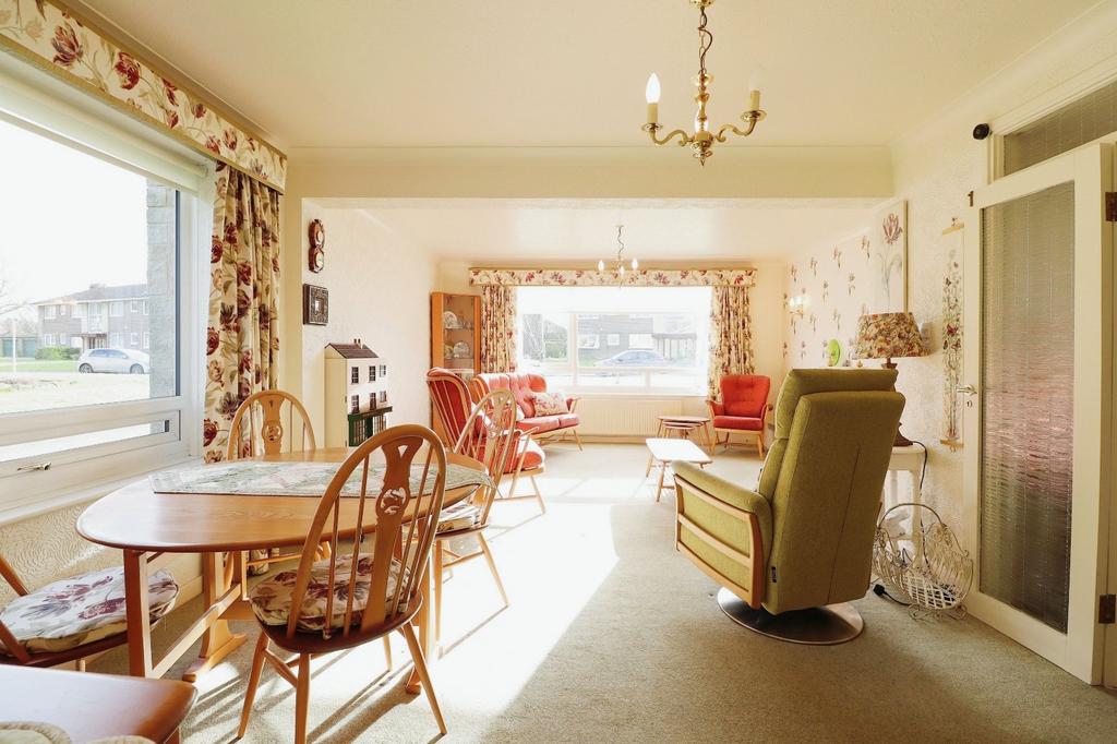 Lounge/Diner