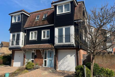 2 bedroom semi-detached house for sale, Western Barn Close, East Sussex TN31