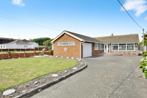 3 bedroom bungalow for sale, Lydd Road, Rye TN31