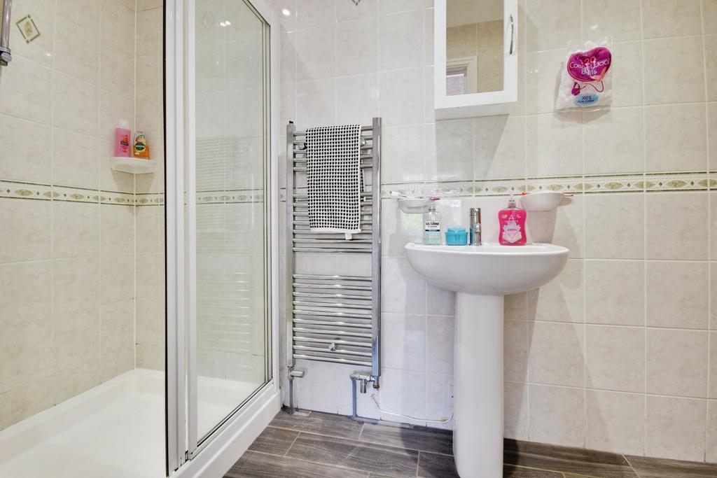 Ensuite Shower Room