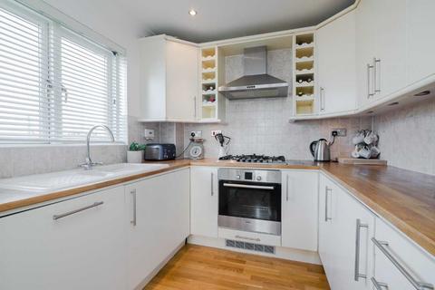 3 bedroom end of terrace house for sale, Western Barn Close, East Sussex TN31