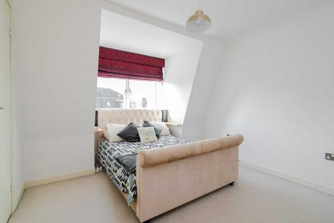 3 bedroom end of terrace house for sale, Western Barn Close, East Sussex TN31