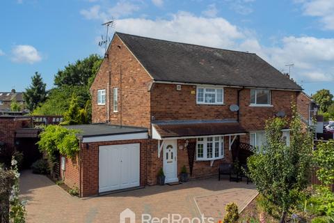 64 Ingleborough Drive, Sprotbrough, Doncaster, DN5 7AF