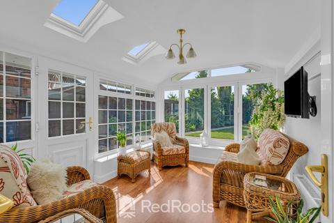64 Ingleborough Drive, Sprotbrough, Doncaster, DN5 7AF