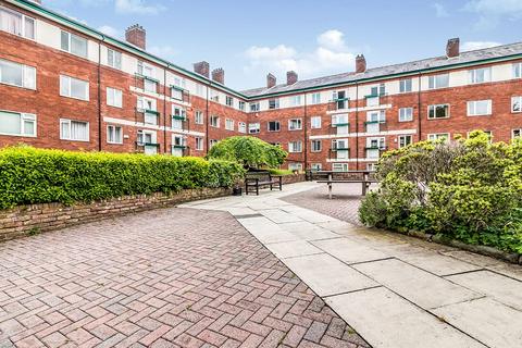 Redmires Court, Salford M5