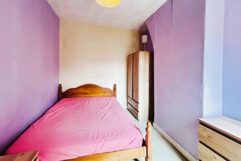 33 Barff Road, Salford, M5 5ES
