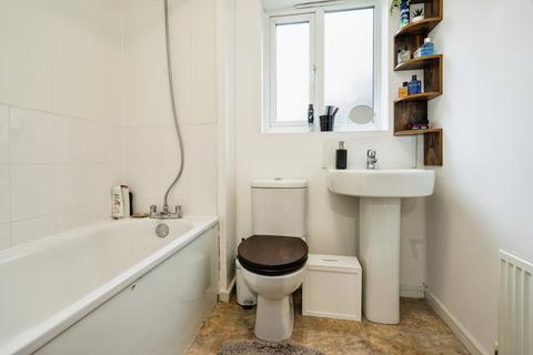 170 Broughton Lane, Salford, M7 1UF