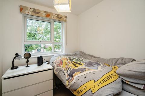 170 Broughton Lane, Salford, M7 1UF