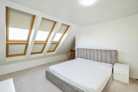 4 bedroom end of terrace house for sale, Broughton Lane, Greater Manchester M7