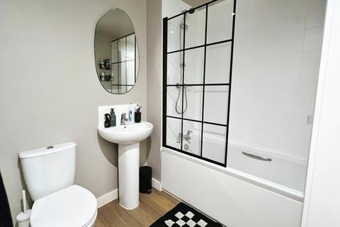 7 Eagle Drive, Salford, M6 6EY