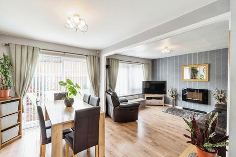 70 Graythorpe Walk, Salford, M5 4HR
