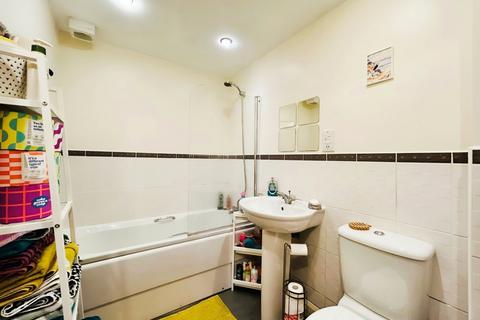 2 bedroom apartment for sale, Langworthy Road, Greater Manchester M6