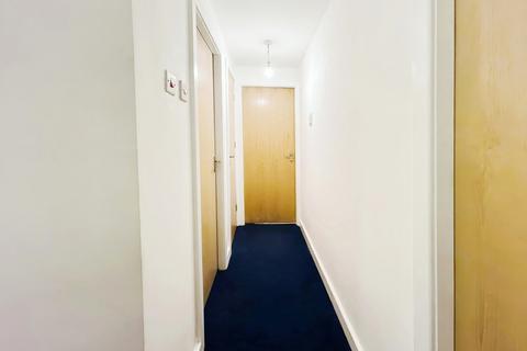 1 bedroom apartment for sale, Highclere Avenue, Greater Manchester M7