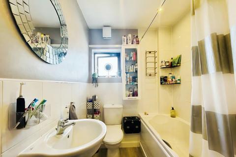 52 Asten Fold, Salford, M6 7JH