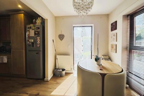 52 Asten Fold, Salford, M6 7JH
